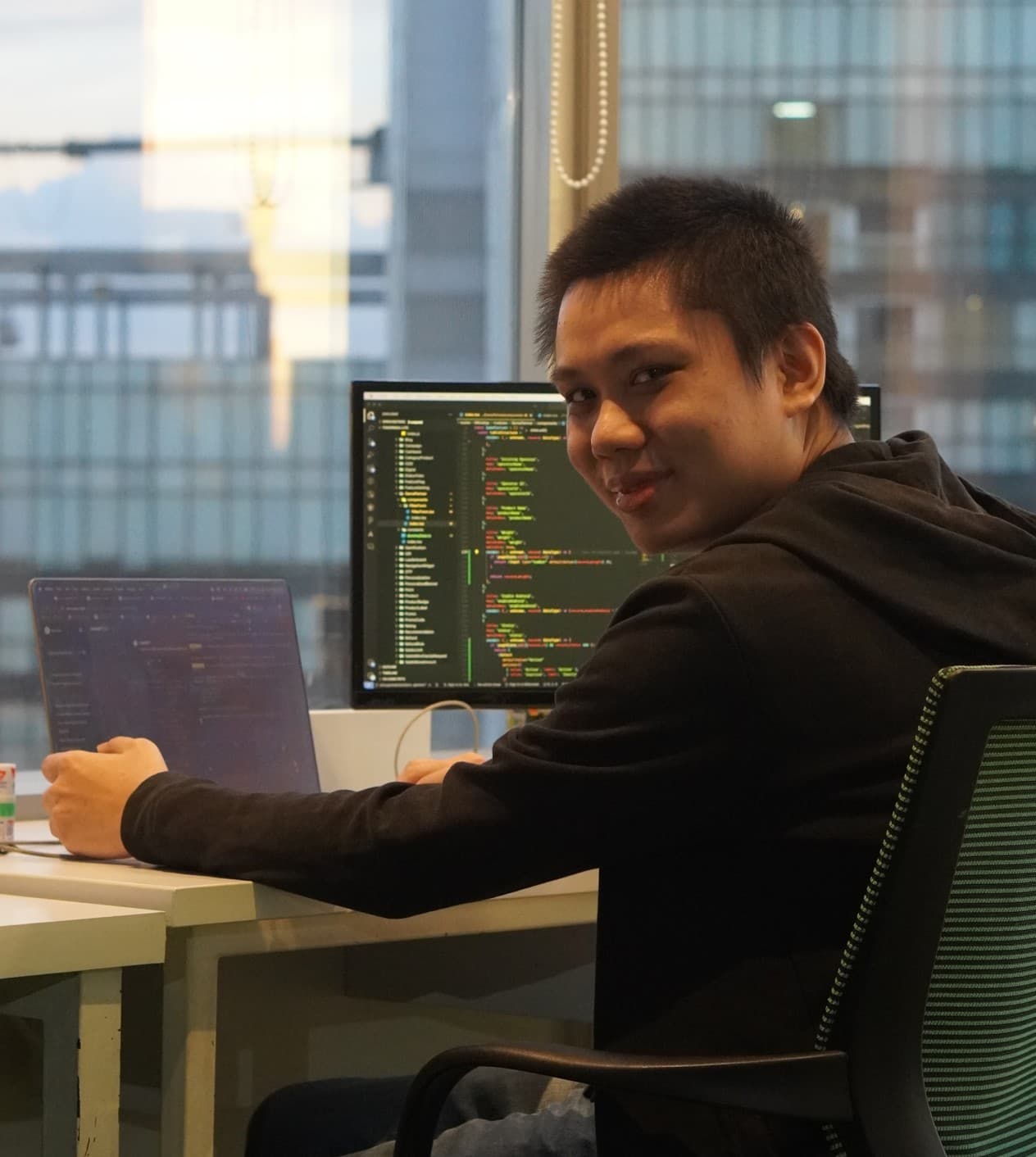 Kelvin Benzali at his desk